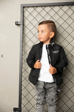 Load image into Gallery viewer, Zack Detailed Puff Jacket - Black