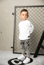 Load image into Gallery viewer, CS Detailed Pocket Jeans - Ash