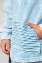 Load image into Gallery viewer, Ash Detailed Zip Collar Crew - Ice Blue