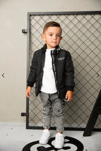 Load image into Gallery viewer, Zack Detailed Puff Jacket - Black