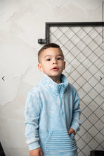 Load image into Gallery viewer, Ash Detailed Zip Collar Crew - Ice Blue