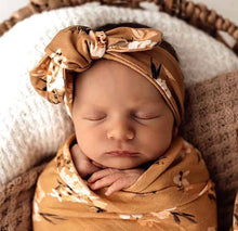 Load image into Gallery viewer, Golden Flower Organic Topknot
