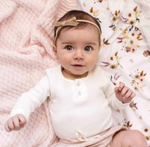 Load image into Gallery viewer, Pebble Velvet Bow