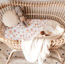 Load image into Gallery viewer, Paradise Bassinet Sheet / Change Pad Cover