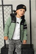Load image into Gallery viewer, Flint Hooded Puffer Jacket- Olive
