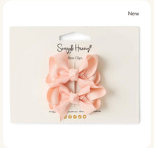 Load image into Gallery viewer, Peach Piggy Tail Hair Clips - Pair
