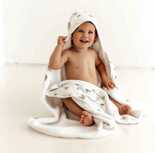 Load image into Gallery viewer, Green Palm Organic Hooded Towel
